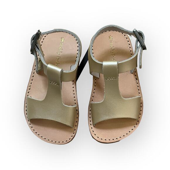 Freshly Picked NIB Malibu Platinum Sandal. Size 4 - Picture 1 of 3